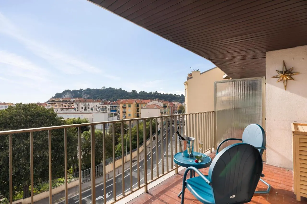 Blue Light Terrace - Nice Port